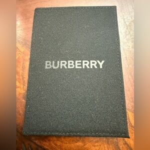 New Burberry Gwp black passport holder card holder